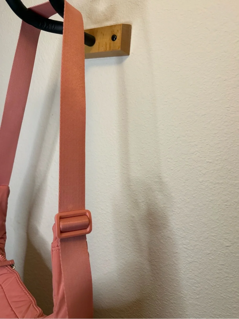 Athleta Dusty Rose Padded Sling Shoulder Bag